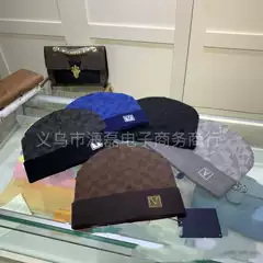 Korean Style Hat Women's New V Letter Versatile Curled Woolen Hat Autumn and Winter Style Cold Hat Warm Knitted Hat Men's Trendy