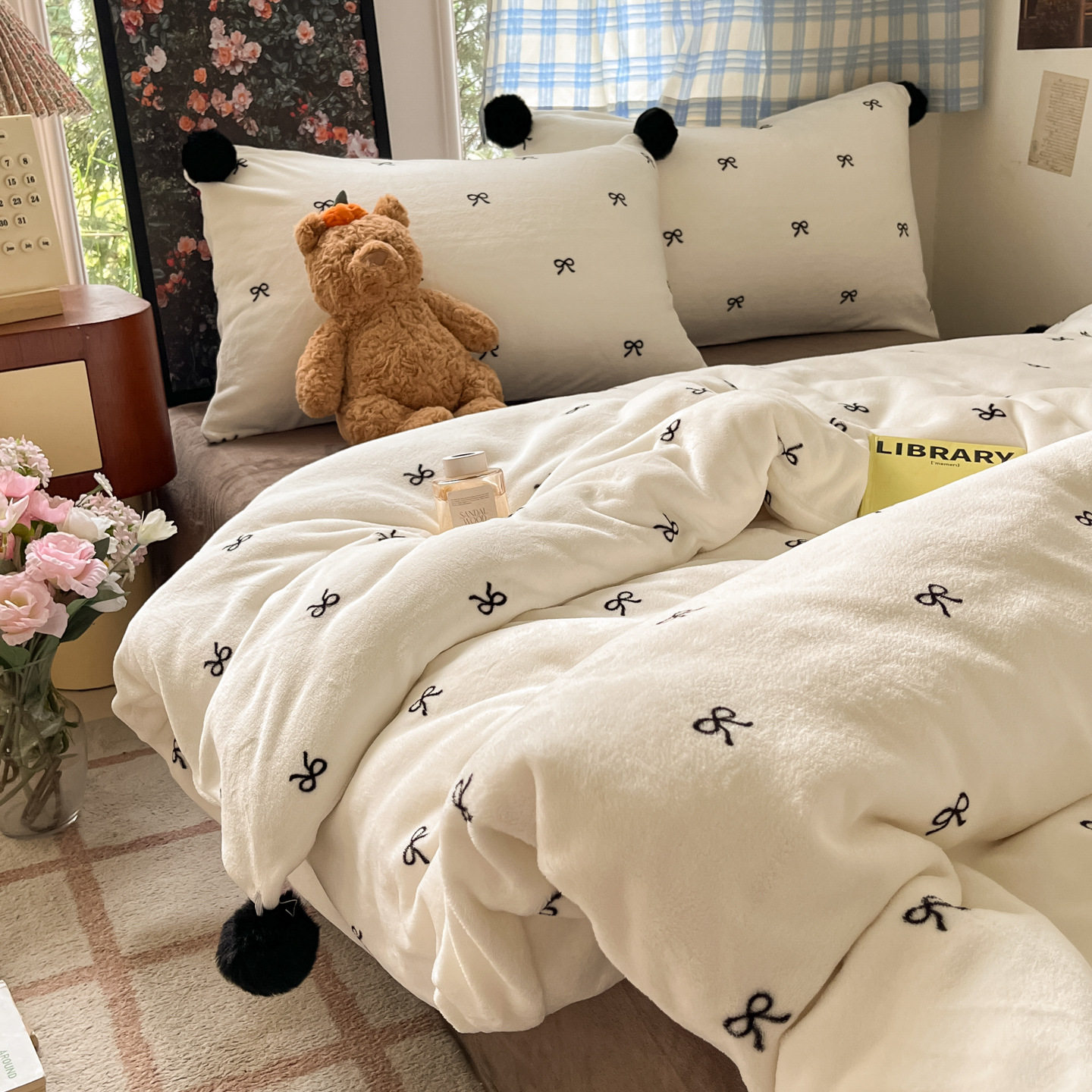 Trendy Fluffy Ball Ins Style Fresh Milk Velvet Three-Piece Four-Piece Duvet Cover Pillowcase Student Dormitory Set