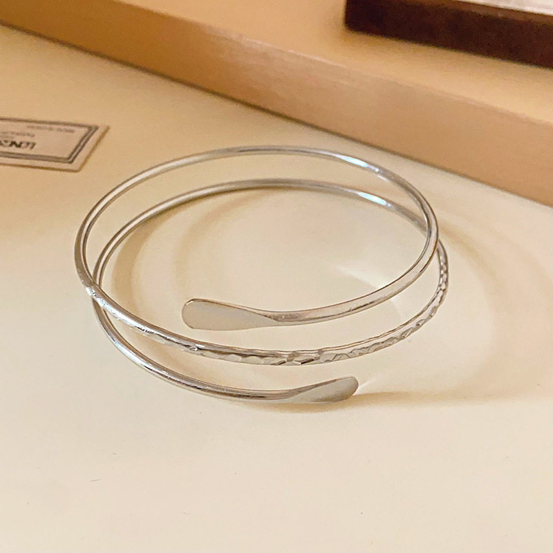 欧美跨境简约时尚手镯臂环小众冷淡风气质手环高级感百搭手饰批发