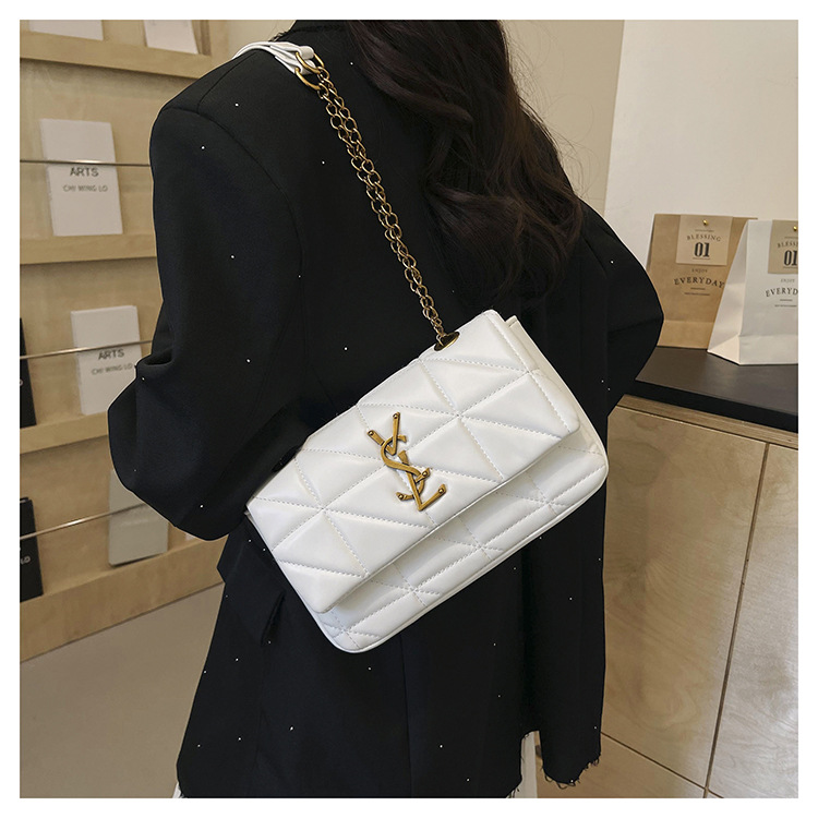 O1CN01aJy1l7232HUWSkpTg !!2215817057197 0 cib