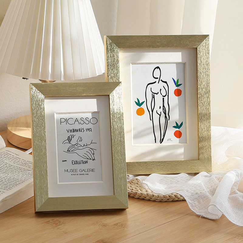 Simple modern solid wood photo frame table photo frame 6 7 8 10 inch A4 gold wall factory wholesale