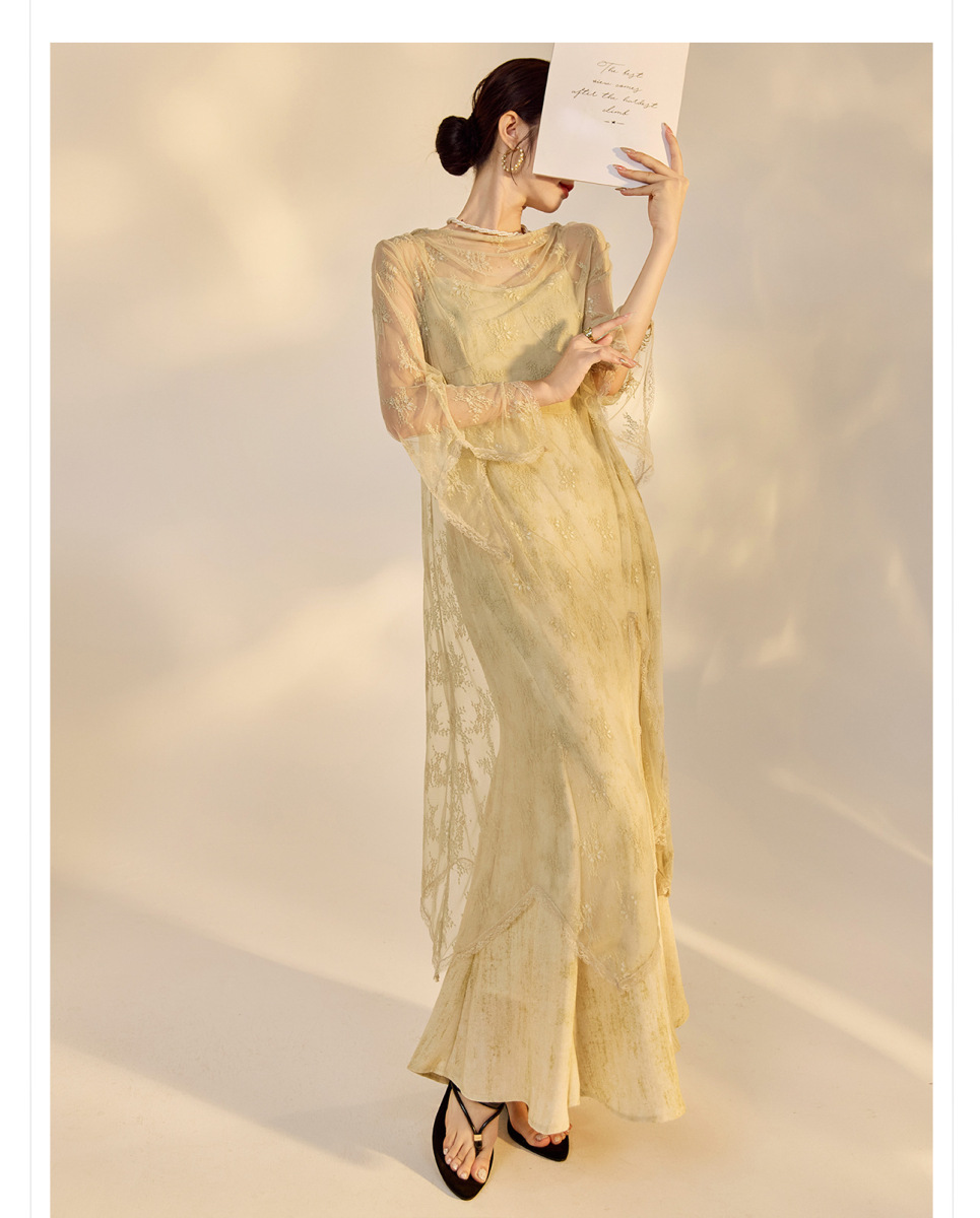 Bộ đầm dài tay ren thanh lịch phối quần hai mảnh dáng dài — chiếc váy