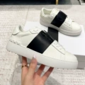 Color 6 (white + black)