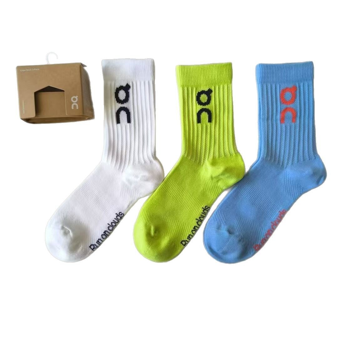 On袜子 3双装昂跑情侣款袜子纯色男女款潮袜时尚中筒袜运动袜