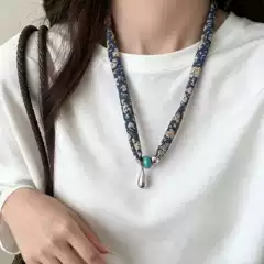Vintage Boho Blue Paisley Fabric Drawstring Teardrop Necklace Floral Silk Scarf Choker Artistic Fashion Accessory