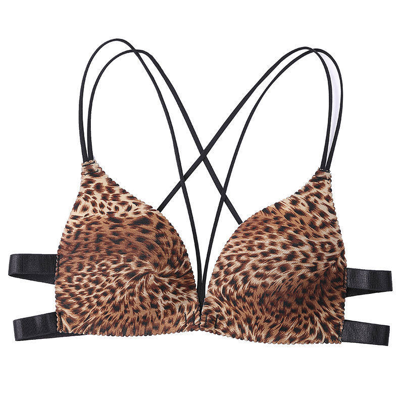 深い茶色のヒョウ柄