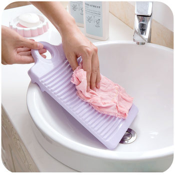 [Benefit] Household Mini Washboard, Creative Small Plastic Washboard, Easy to Hold in Hand and Practical for Cleaning Clothes