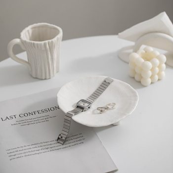 Retro Ceramic Jewelry Tray Scandinavian Personalized Photo Dinner Plate Jewelry Storage Tray Entrance Key Storage Tray Ornaments