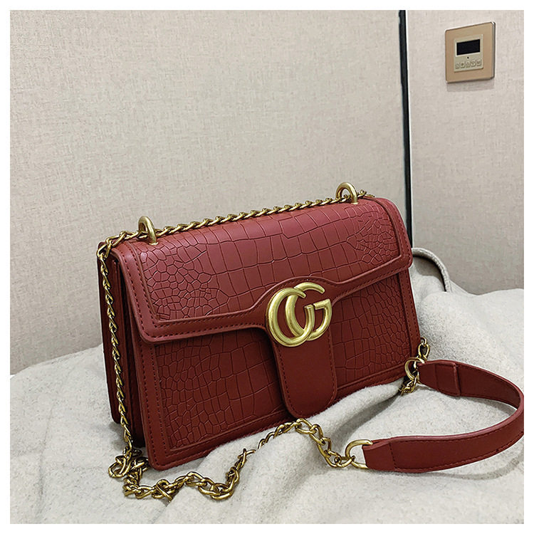 O1CN01aUGttg1k9d73M56iT !!2216095894641 0 cib