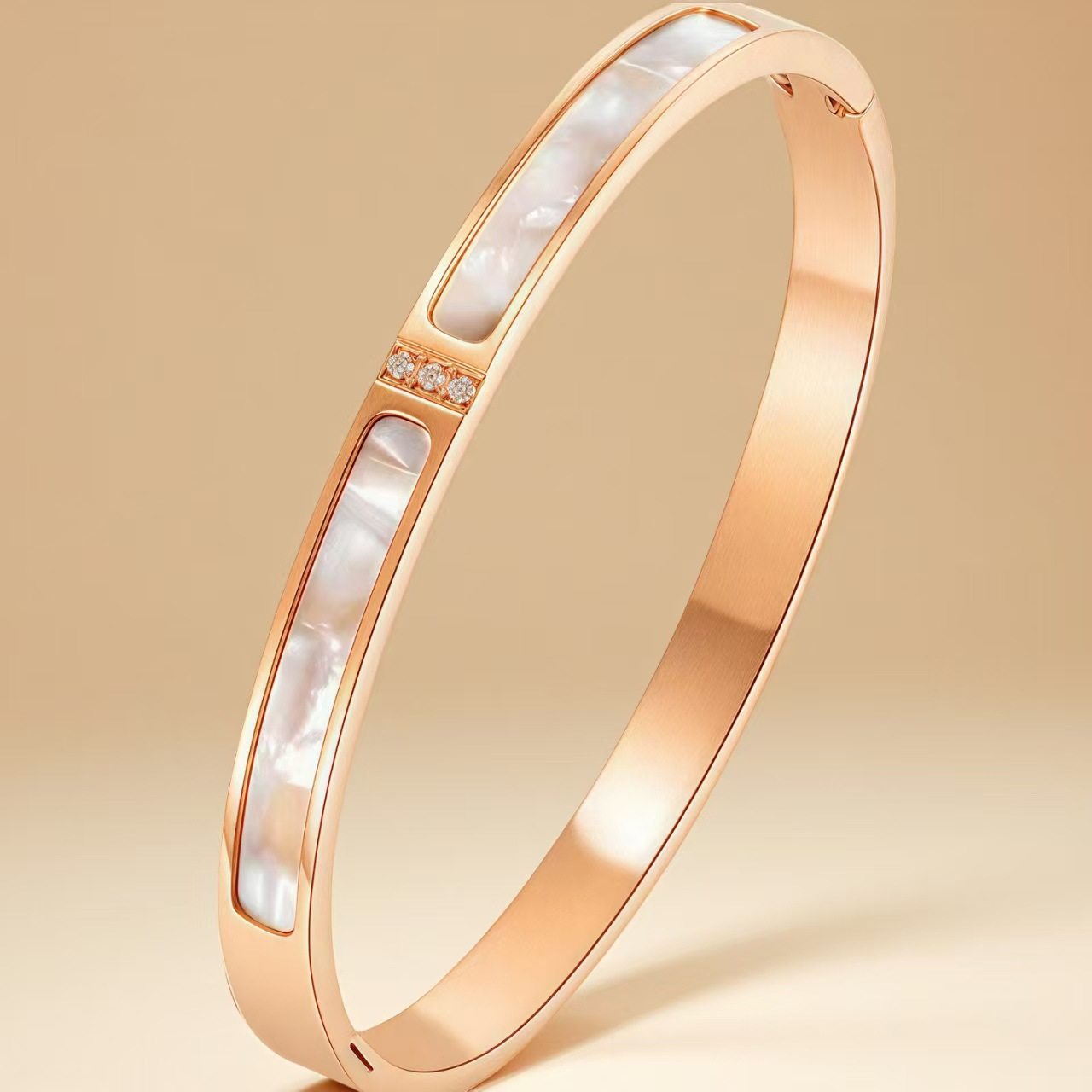 玫瑰金跨境钛钢女款手镯不锈钢轻奢高级感小众时尚锆石手环手镯