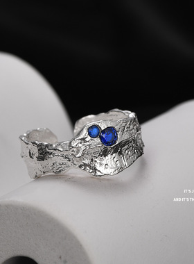 嘻哈加冕s925银戒指小众设计冷淡高级感锡纸纹理异形锆石开口戒指