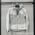 F884 white gray thin section m~4xl