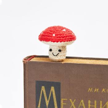 Cross-border Hot-selling Hand-crocheted Cartoon Mushroom Bookmark Wool Woven Creative Personality Mushroom Tassel Reading Gift
