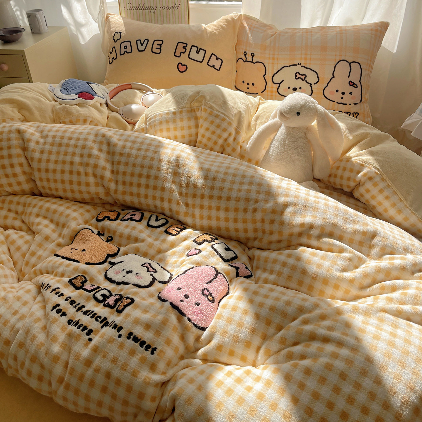 Ins Cute Warm Fleece-Lined Thickeneded Warm Cartoon Milk Velvet Four-Piece Student Dormitory Quilt Cover Three-Piece Set