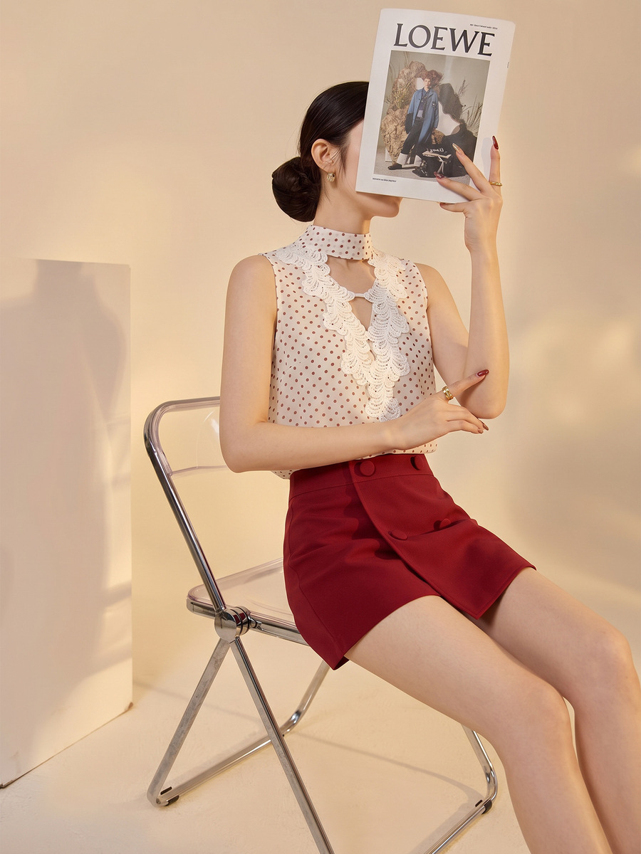 Bộ áo ba lỗ in họa tiết hoa phối chân váy hoặc quần short dáng dài thanh lịch — Áo ba lỗ, Quần short, Chân váy, Bộ đồ [áo ba lỗ + quần short]