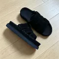 Black (three bars)