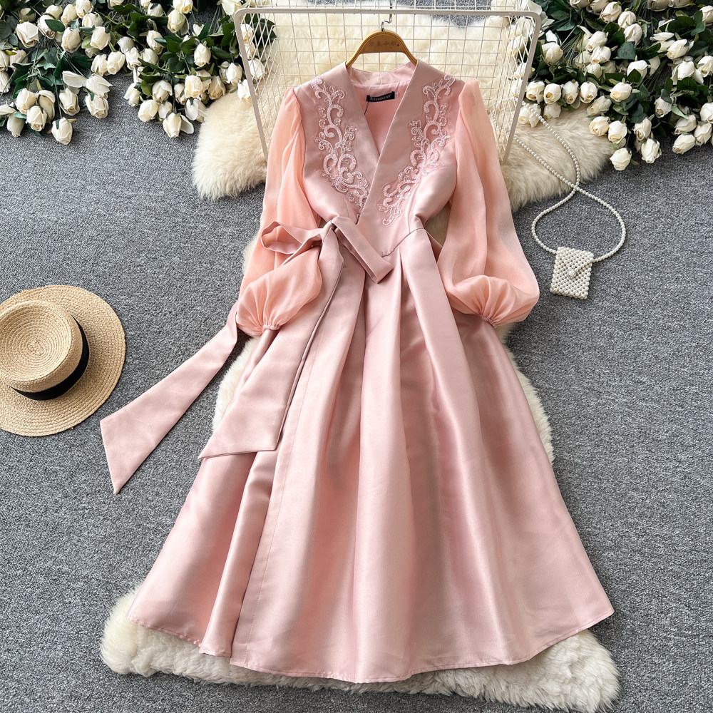 Elegant V Neck Embroidered Dress Lightweight Fabric Long Sleeves Waist Tie A Line Silhouette Summer Occasion
