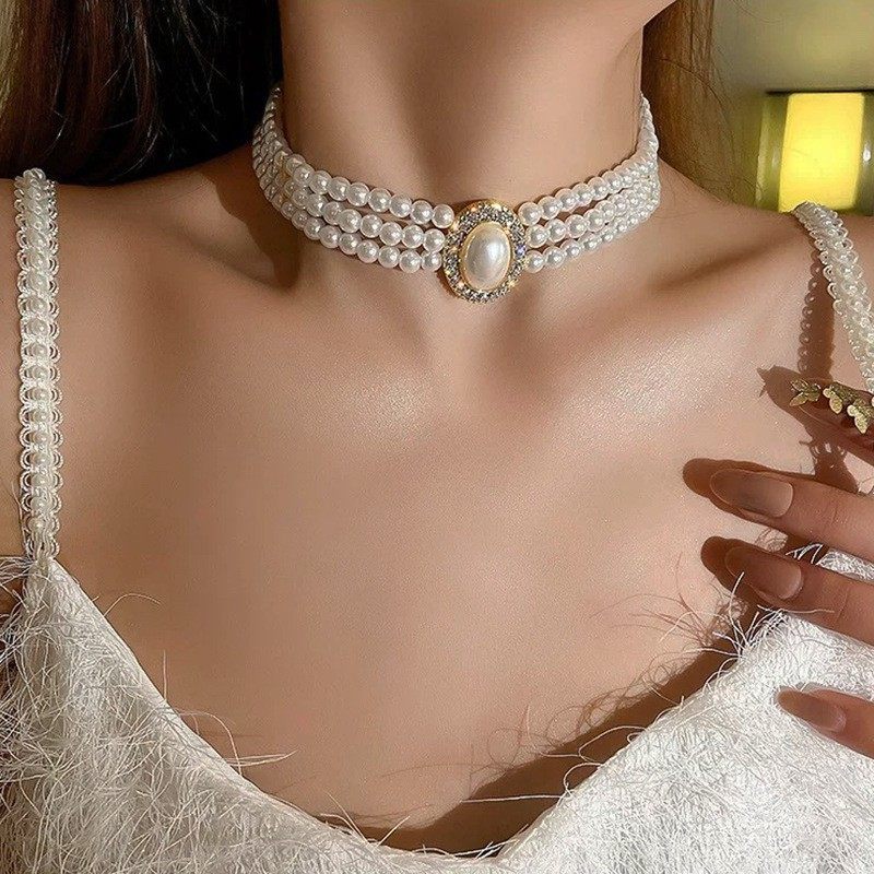 Pearl Necklace French Retro Multi-layer Pearl Necklace Oval Flash Diamond Clavicle Chain Necklace Hepburn Style Jewelry for Women