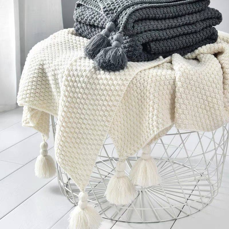 Nordic Style Sofa Blanket Office Nap Blanket Tassel Knitted Ball Wool Casual Air Conditioning Small Blanket