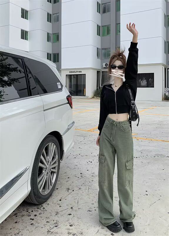 High Waisted Wide Leg Denim Trousers for Women Plus Size Loose Fit Flattering Design Casual Spring and Autumn Wear