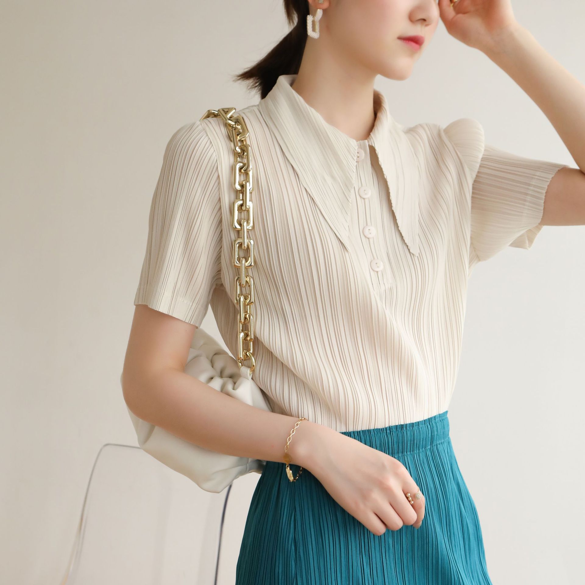 (Mới) Mã G3424 Giá 1090K: Áo Thun Nữ Dotdf Hàng Mùa Hè Thời Trang Nữ Chất Liệu G03 Sản Phẩm Mới, (Miễn Phí Vận Chuyển Toàn Quốc).