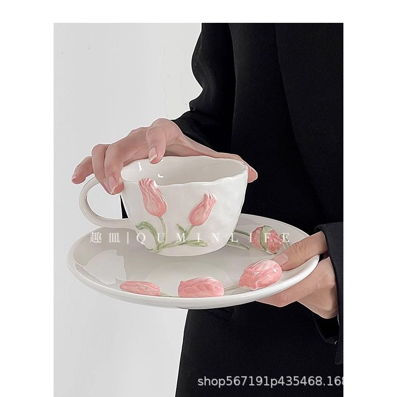 Ins Style Girl's Heart Cute Anaglyph Ceramic suit Tulip Flower Plate Anaglyph Stereo Water Cup Simple Meal