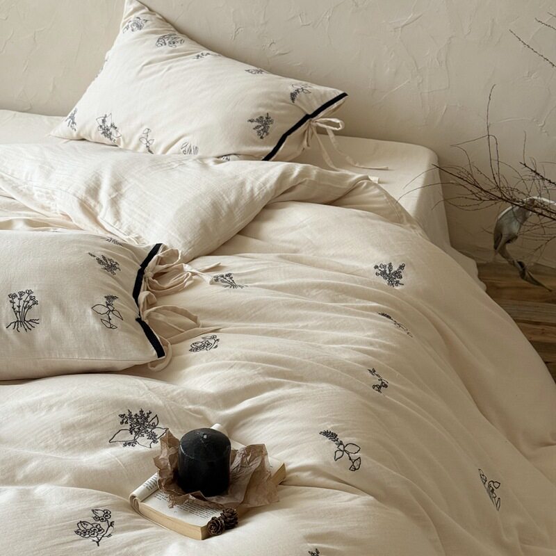 100-Count Pure Cotton Wrinkled Yarn Four-Piece Set with Precision Embroider, Super Soft Quilt Cover, Bed Bed Sheets and Fitted Bed Sheets Three-Piece Set