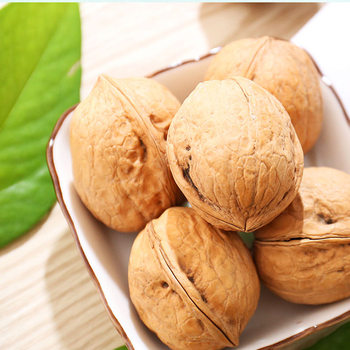 Bulk goods Xinjiang specialty Xiner thin walnut 10kg whole package wholesale origin supply direct supply Xinjiang free shipping