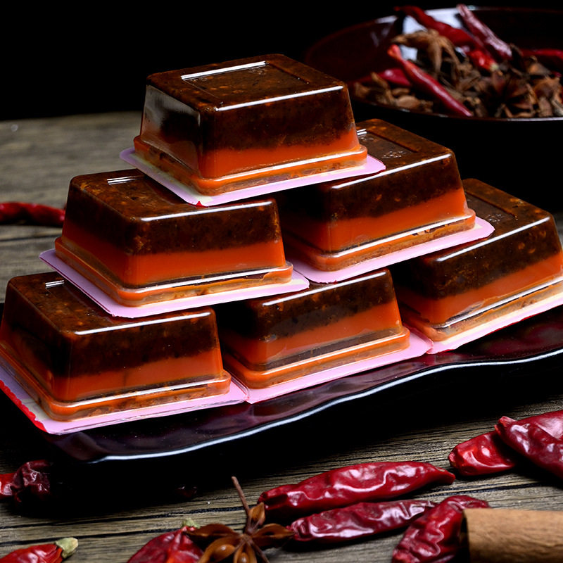 Chongqing authentic hot pot seasoning small package 50g small square spicy hot seasoning for one person wholesale