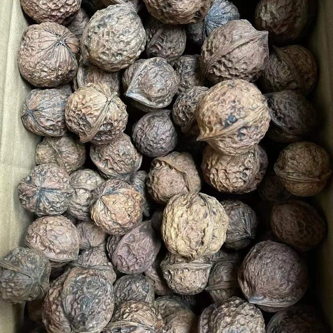 Yunnan High Mountain Thin-Skinned Walnuts, Paper-Skinned Walnuts, Large Nuts, Dried Walnuts, Large-Sized Walnuts, Autumn Walnuts