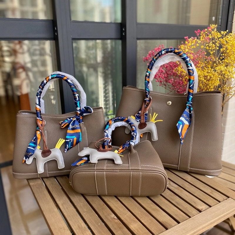 2026 New Model Top-Layer Cowhide Pebbled Leather 25cm 30cm 36cm Garden Bag Genuine Leather Handbag Versatile Crossbody Bag