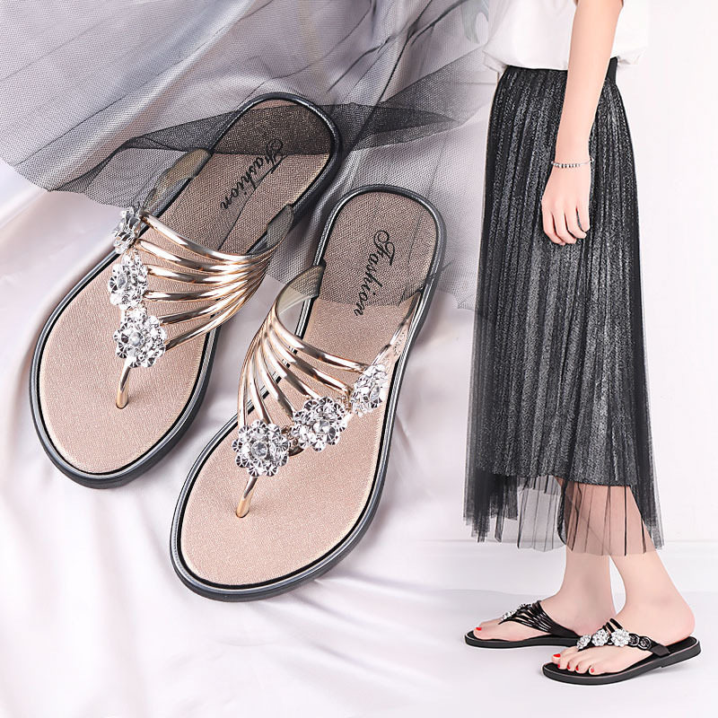 New High-End Women's Slippers, Summer Flip-Flops, Flat-Soled Flip-Flops for Women, Versatile, Casual, Non-Slip and Wear-Resistant for Outer Wear
