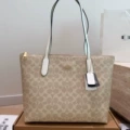 Zip tote bag milk tea color with white