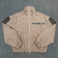 Khaki color