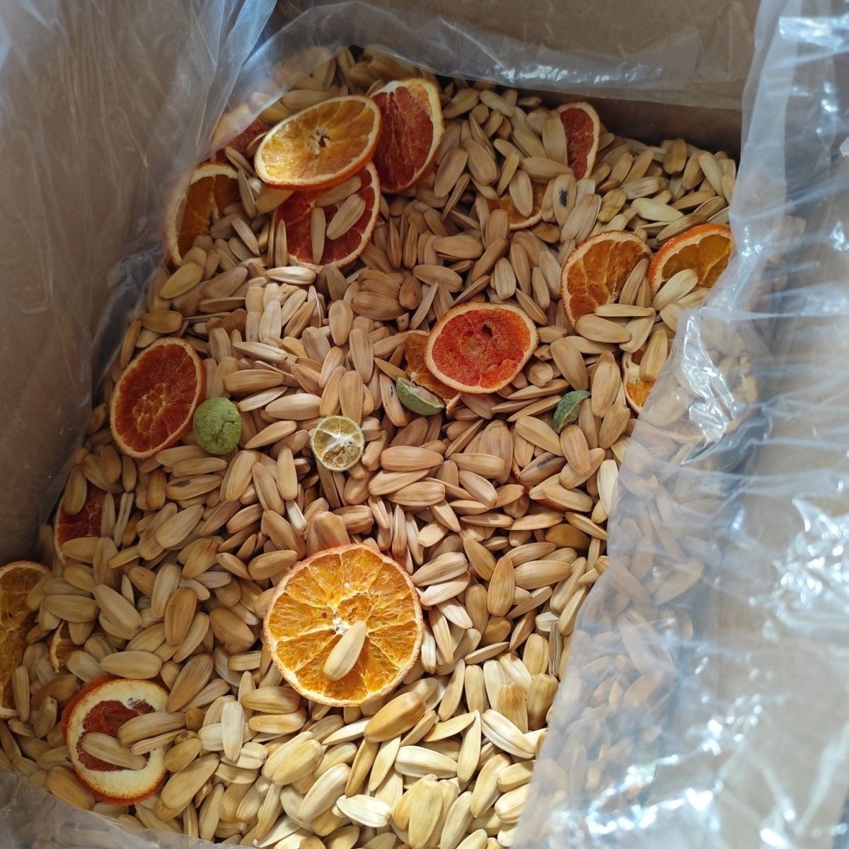 Wholesale Black Melon Seeds with Tea Flavor, Tangerine Peel Flavor, Large Granules, Multiple Flavors, 5kg Per Bag, Bulk Roasted Seeds