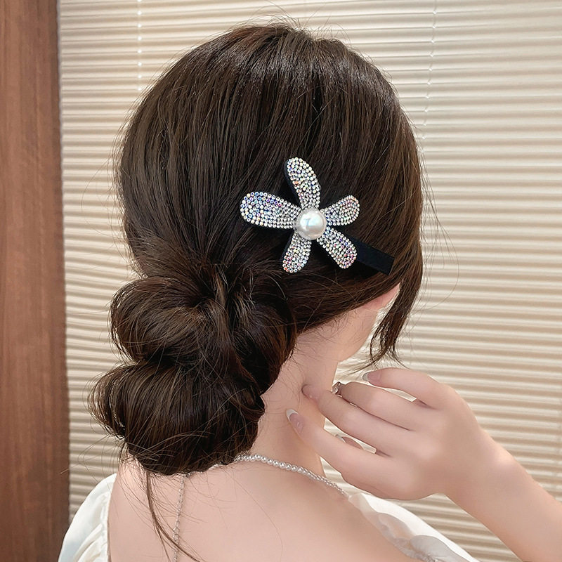 ชุดดอกไม้แสงหรูหรา rhinestone อารมณ์คลิปด้านข้างเรียบคลิปบรร...