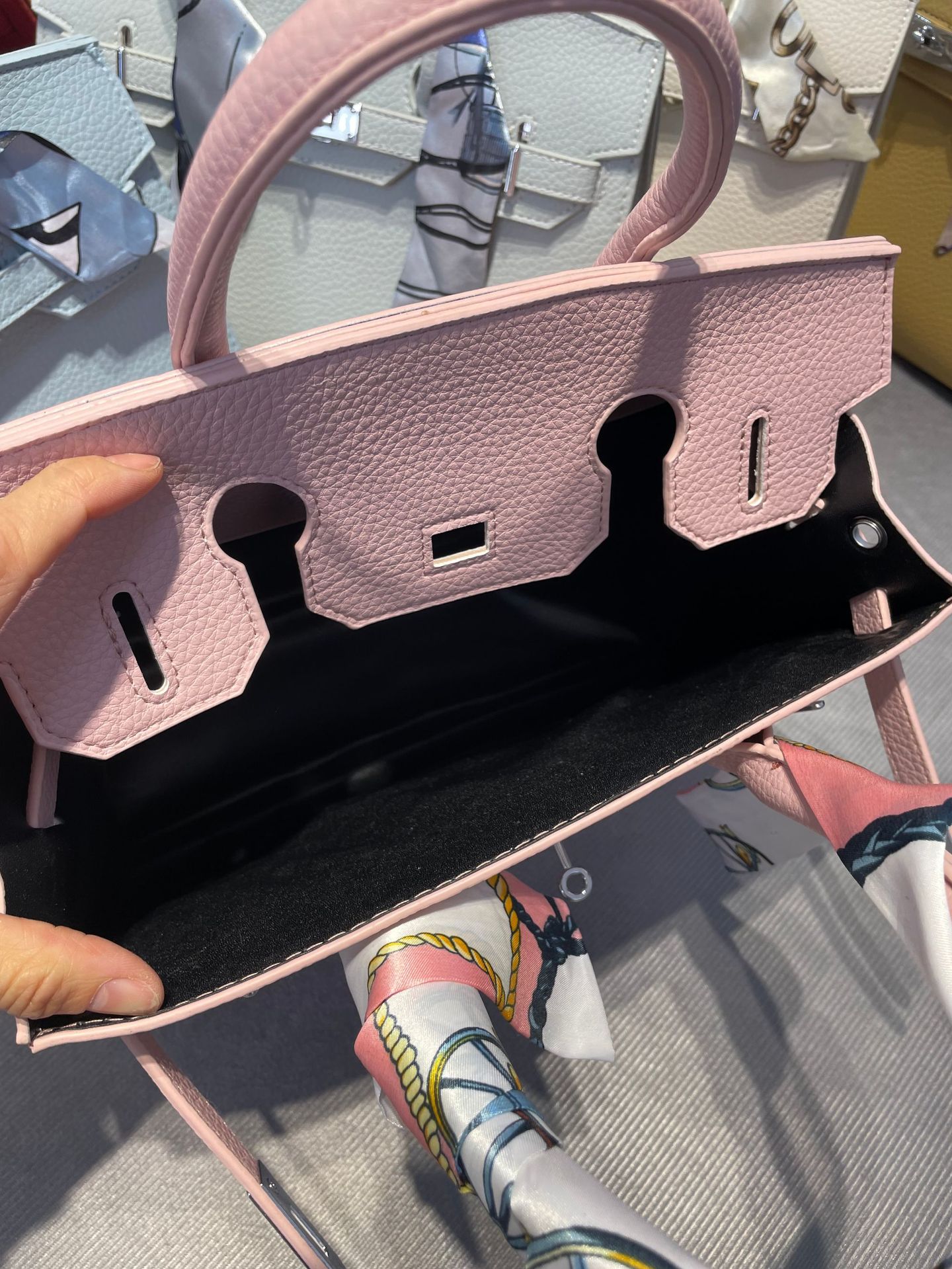 O1CN01bBEz0Q1KRmtL7Meea !!2214478481161 0 cib