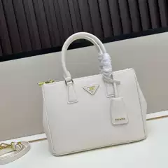 Prada Style杀手包Fashion Trend Triangle Logo Shoulder Crossbody Bag Women's Handbag Travel Tote