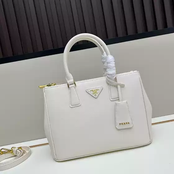 Prada Style杀手包Fashion Trend Triangle Logo Shoulder Crossbody Bag Women's Handbag Travel Tote