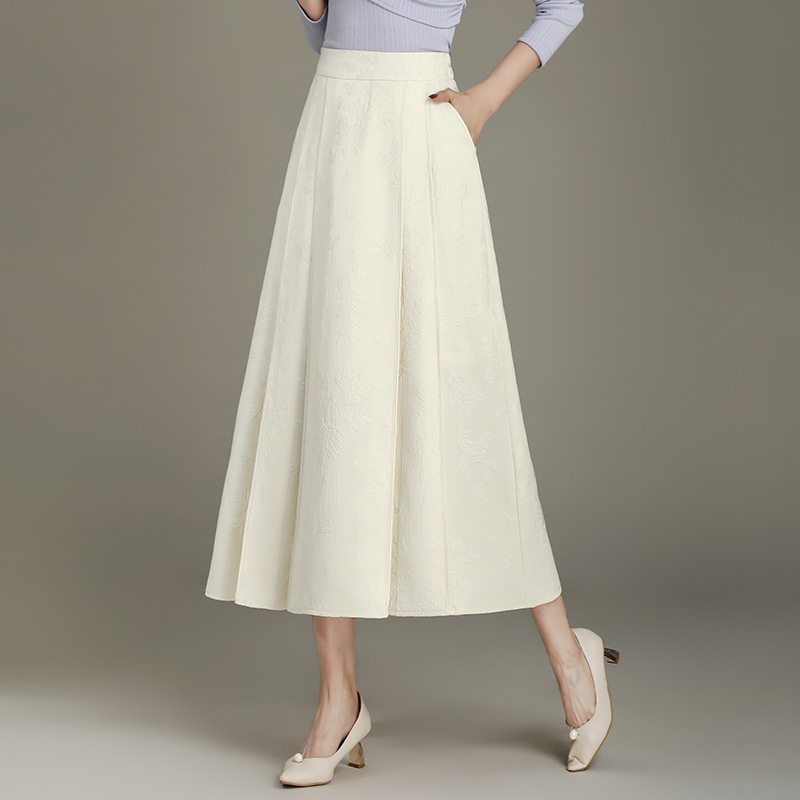 Jacquard High-Waisted Horse-Face Skirt, Chinese-Style Half-Length Skirt, New Fashion Style for Autumn and Winter 2024, Elegant Long A-Line Skirt