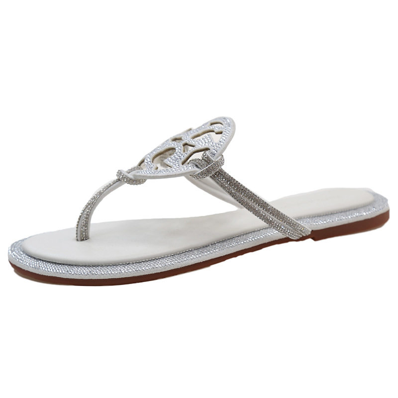 TB new round diamond flat bottom women's slippers ins European and American fashion beach cross-border toe willow nail rhinestone flip-flops