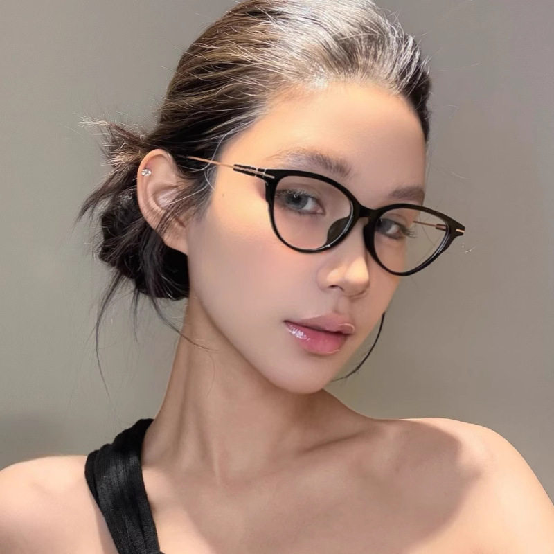 6119 New Smart Color-Changing Glasses for Women, European and American Fashion Cat-Shaped Frames, Ultra-Light, High-Definition, Photochromic Reading Glasses