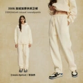 Cream apricot
