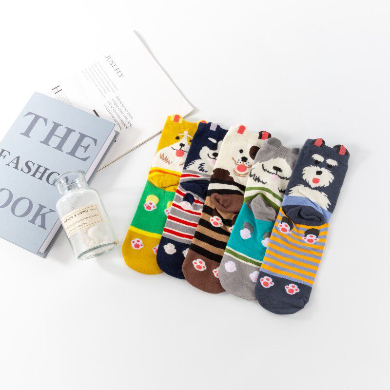 春秋新款卡通直板狗中筒袜棉质袜子女 诸暨厂家批发