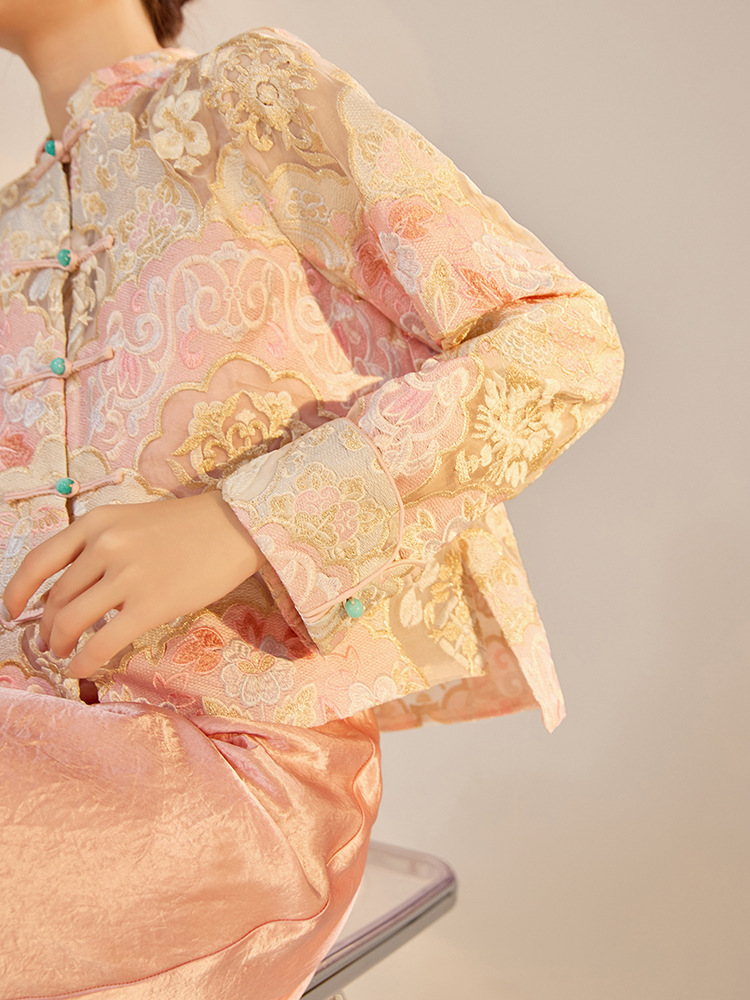 Áo khoác vest nữ dài tay thêu hoa văn cây hoa chất liệu tơ tằm — Áo khoác màu hồng mơ (giao hàng trong 7 ngày), Áo khoác màu hồng mơ (giao hàng trong ngày)