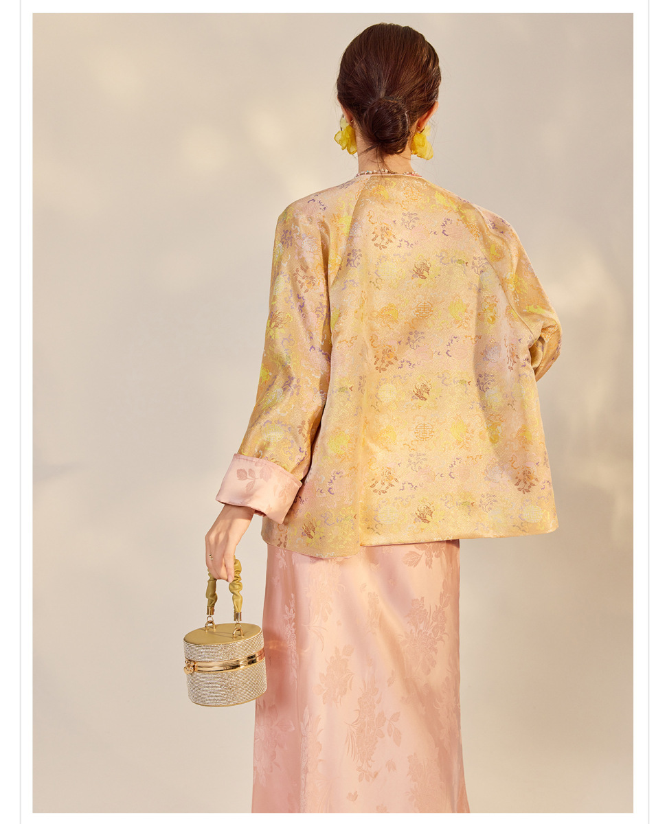 Bộ đôi áo khoác dệt jacquard hai mặt cài khuy kèm váy hai dây ren satin dài — Áo khoác dệt jacquard (giao hàng trong 7 ngày), Váy hai dây (giao hàng trong 7 ngày)