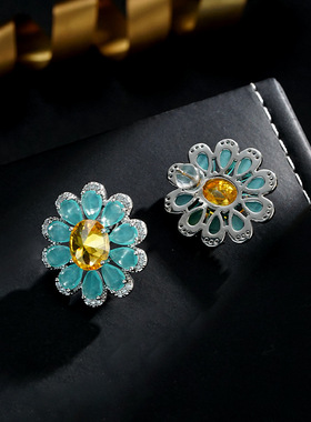 重工轻奢满镶锆石小清新花朵耳钉小众级超闪森系雏菊花耳钉