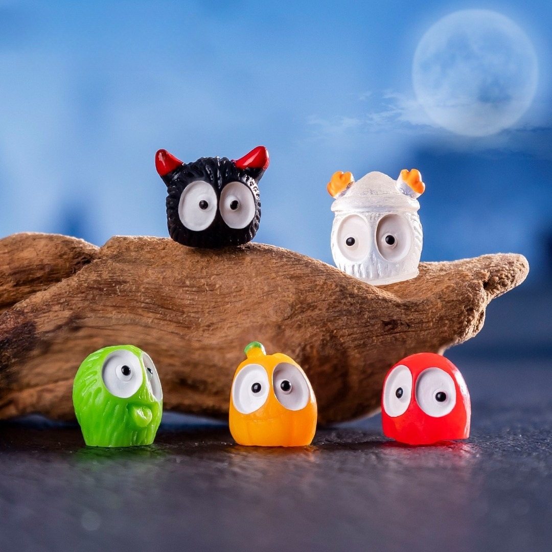 Cross-Border Foreign Trade Luminous Little Black Halloween Mini Miniature Scene Micro Landscape Resin Crafts Small Ornaments Wholesale