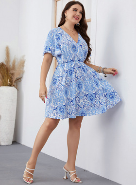 Large women's printed blue hollow dress 印花蓝色镂空连衣裙