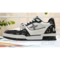 Velcro black and white